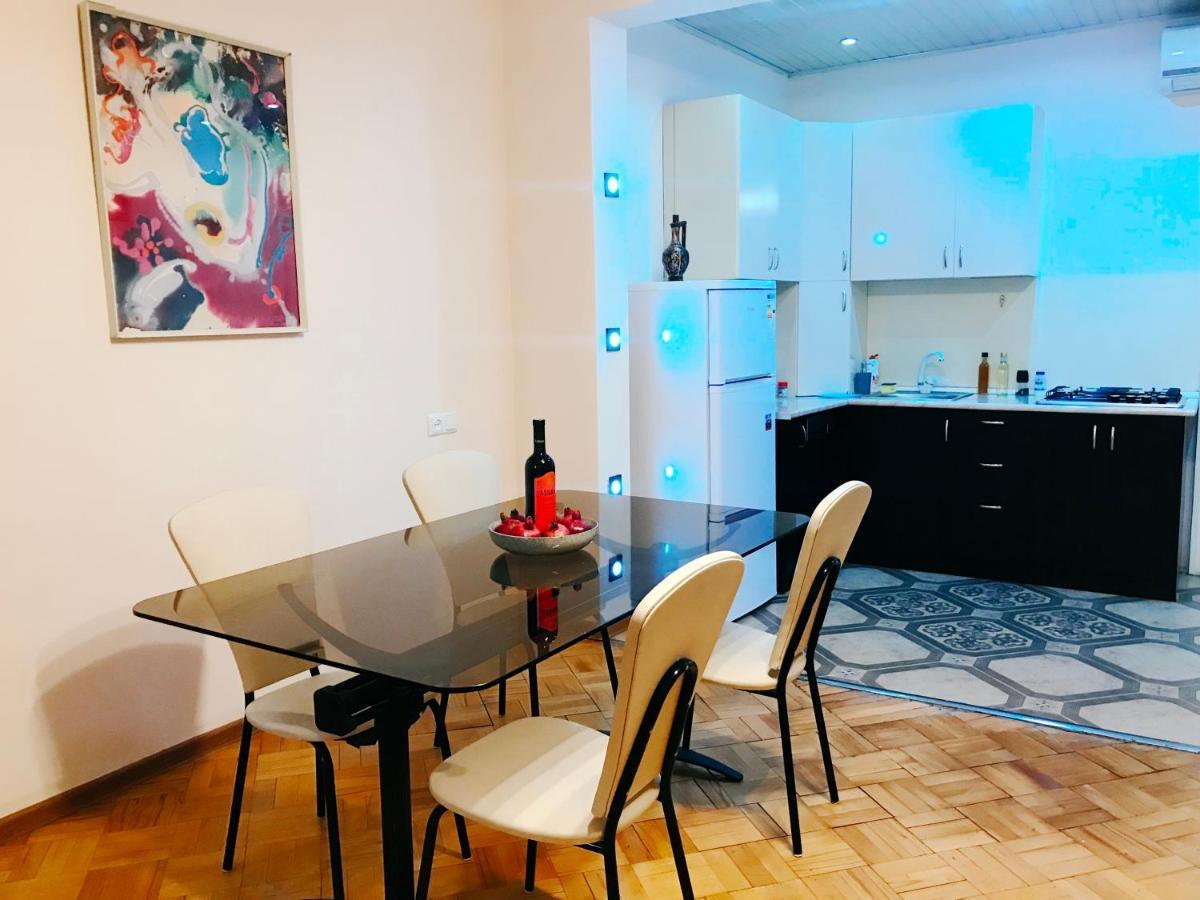 טביליסי Apartment On Botanikuri מראה חיצוני תמונה